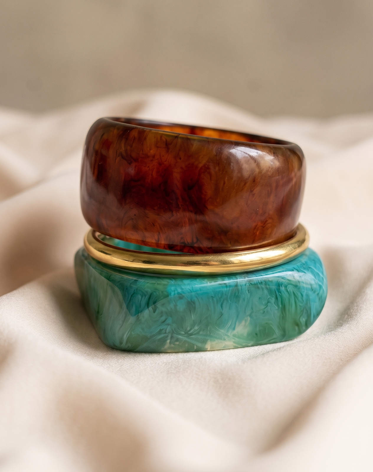 Laguna Beach Editorial Resin Bangle Set